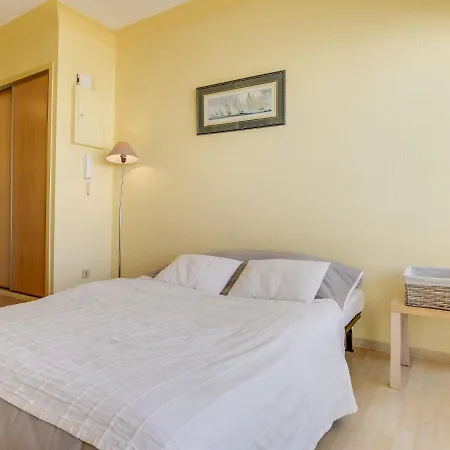 La Houle-2 By Interhome *